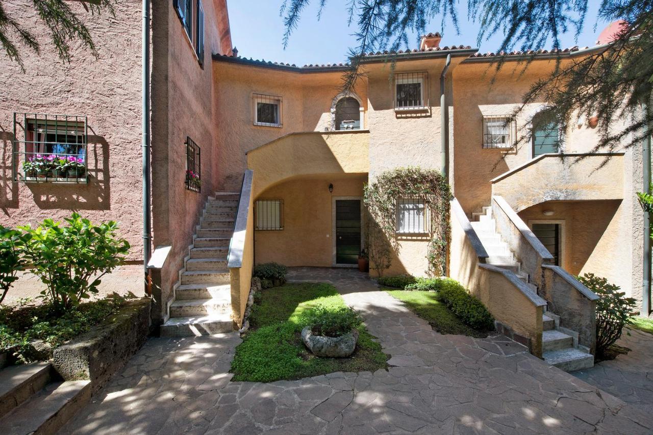 ליירנה Residence I Prati Di Giussana מראה חיצוני תמונה